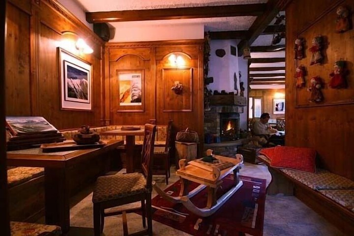 Room 21 of 58