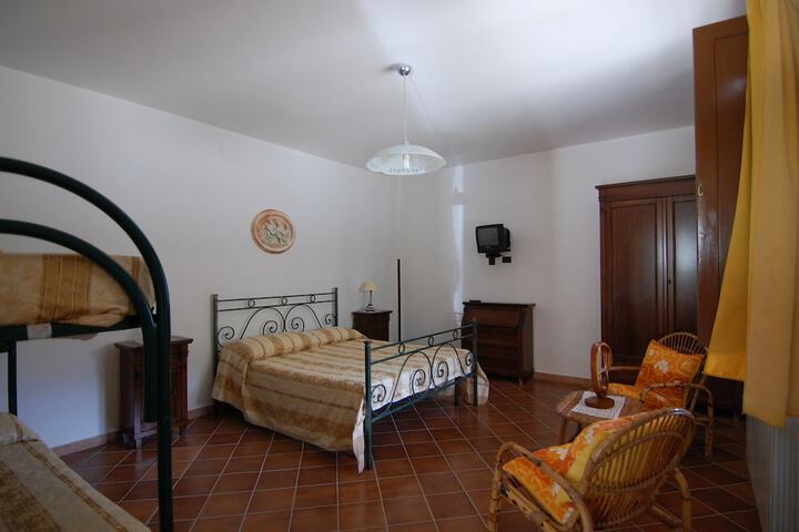 Room 2 of 19