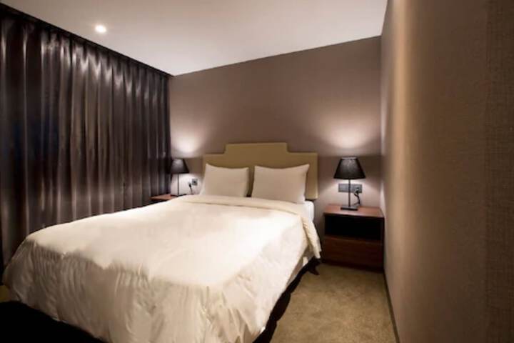 Room 14 of 43