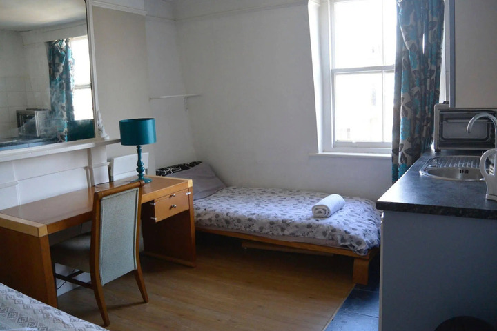 Photo 3