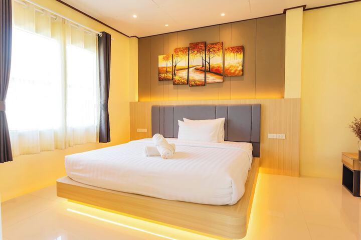 Room 21 of 154