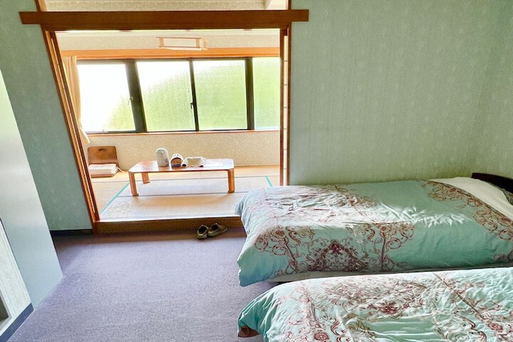 Room 10 of 43