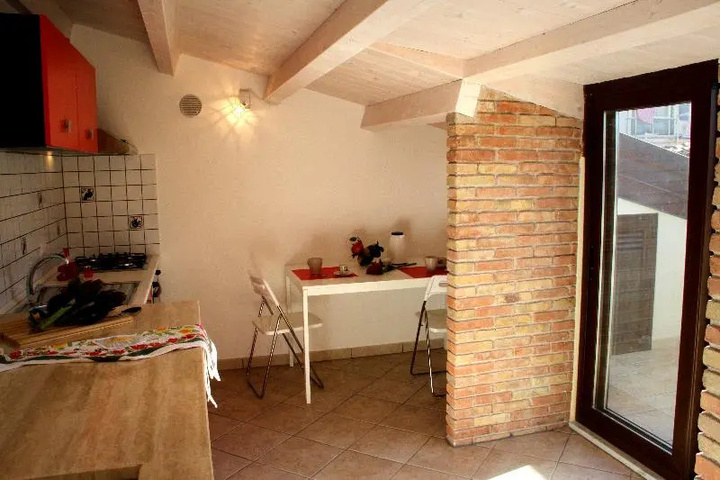 Room 3 of 11