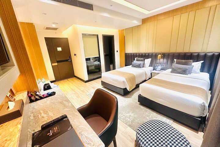 Room 30 of 62