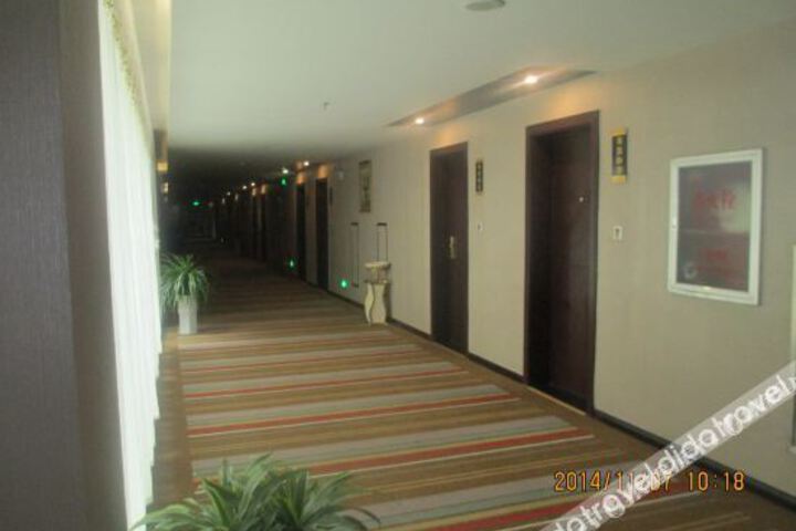 Hotel Interior 11 of 19