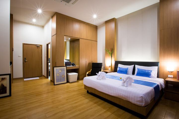 Room 14 of 123