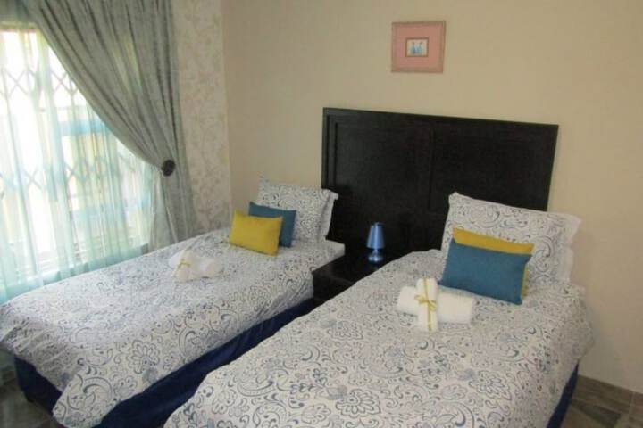 Room 62 of 192