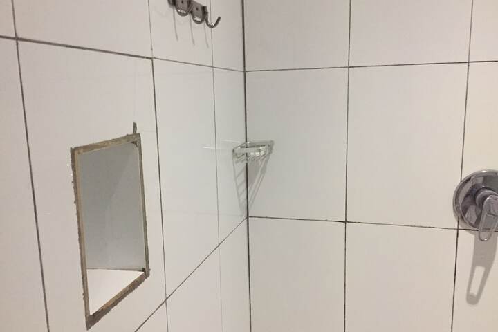 Room 25 of 111