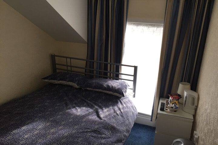 Room 7 of 87