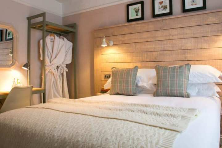 Room 6 of 21