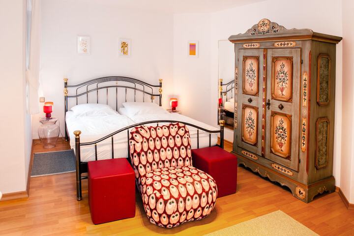 Room 8 of 42
