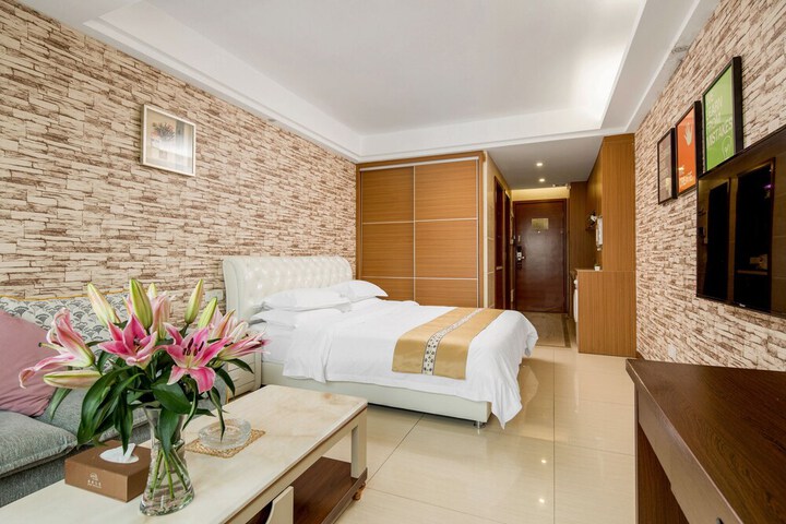Room 38 of 70