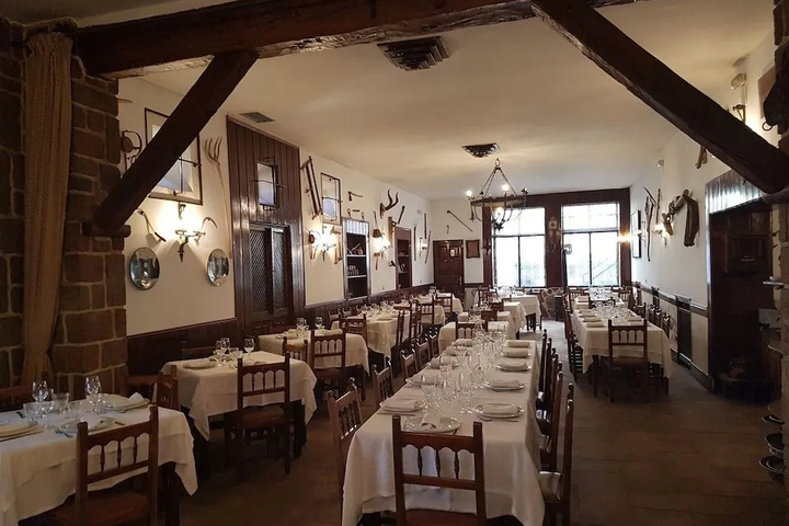 restaurant