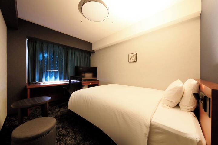 Room 22 of 43