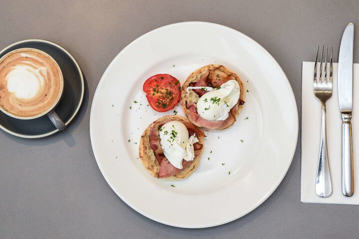 Breakfast/Coffee Service 22 of 37