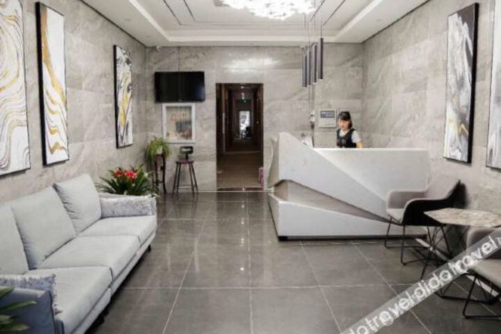 Hotel Interior 7 of 20