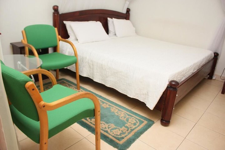 Room 4 of 49