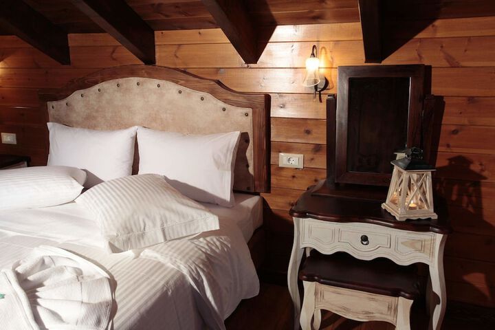 Room 3 of 35