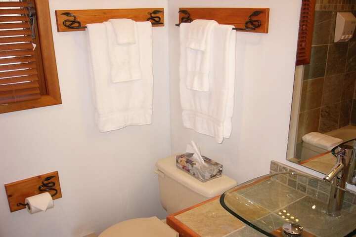 Room 7 of 30