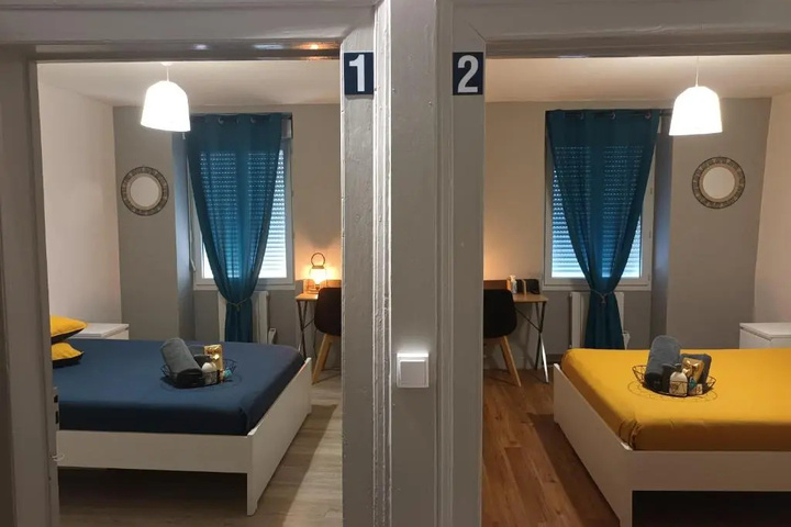 Room 4 of 11