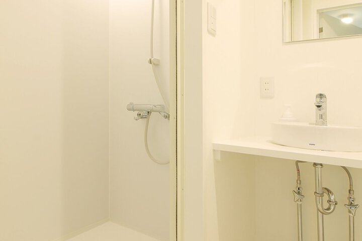 Room 146 of 219