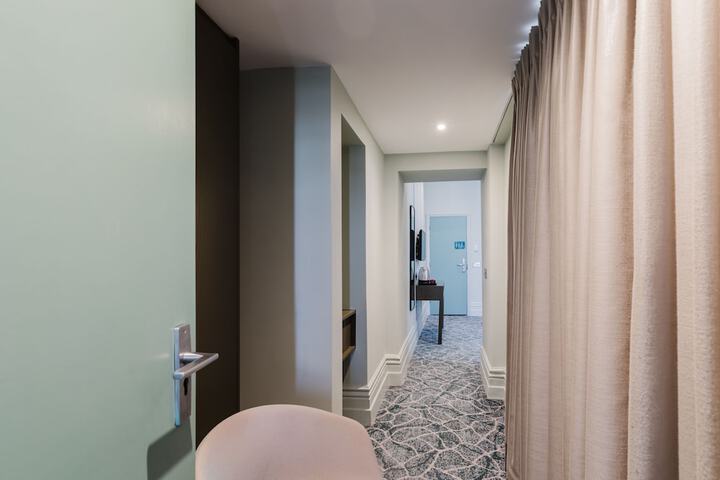 Room 171 of 263