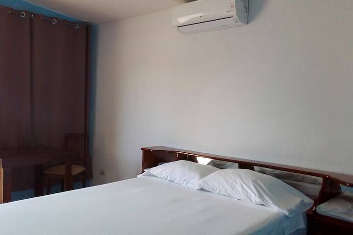 Room 8 of 49