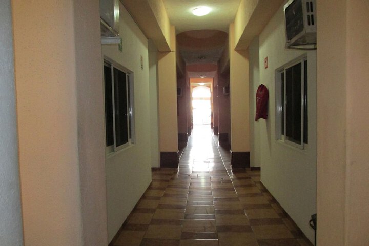 Ballroom/Hall 63 of 78
