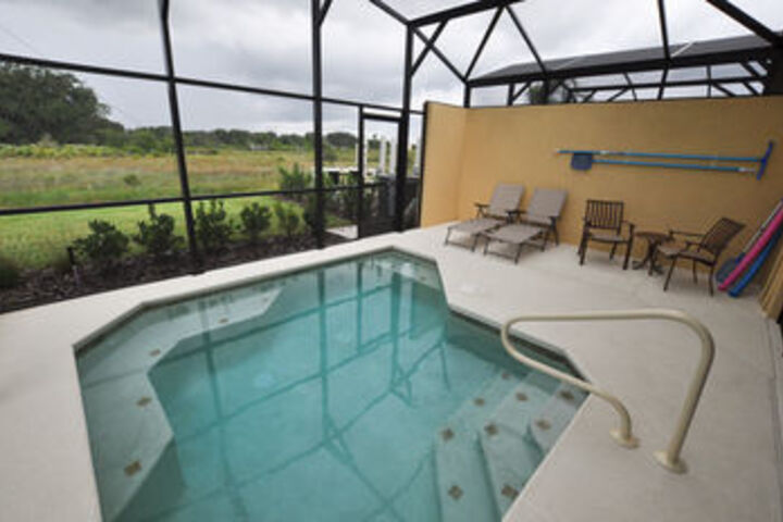 Pool 22 of 27