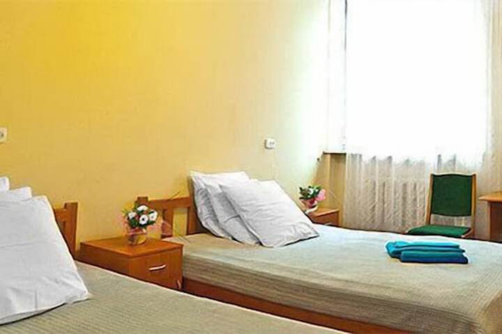 Room 5 of 46
