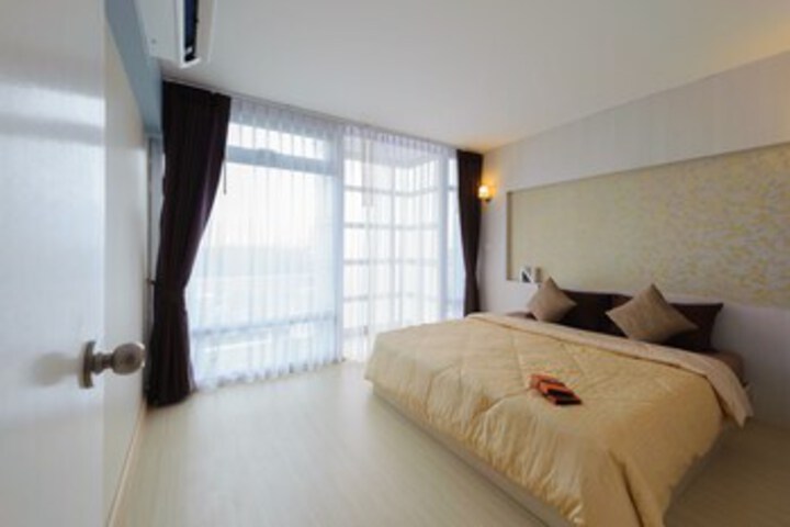 Room 14 of 19
