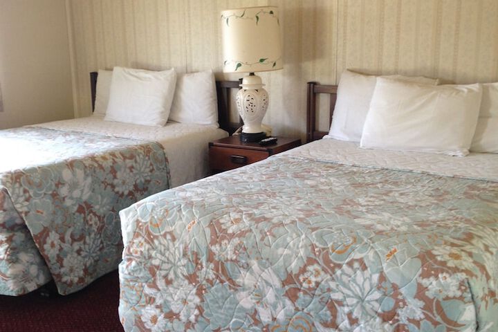 1 King Bed (11 of 12)