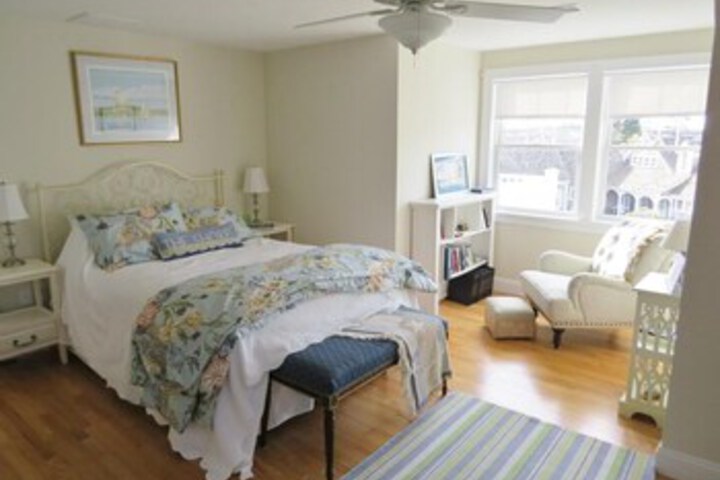 Room 21 of 25