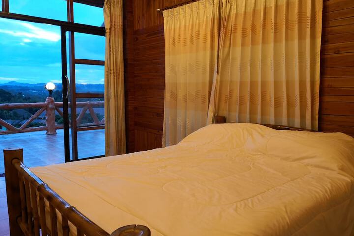 Room 20 of 34