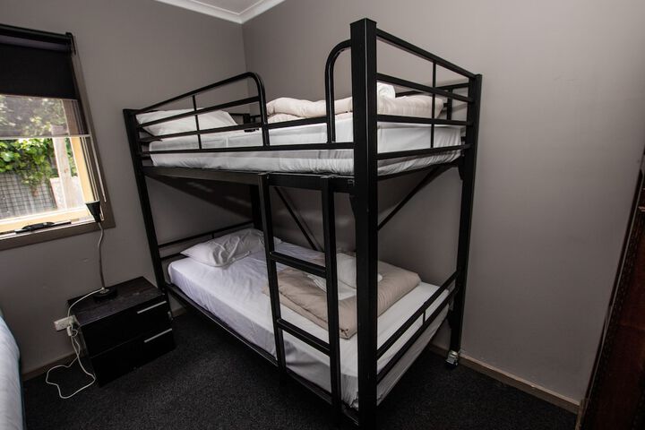 Room 75 of 243