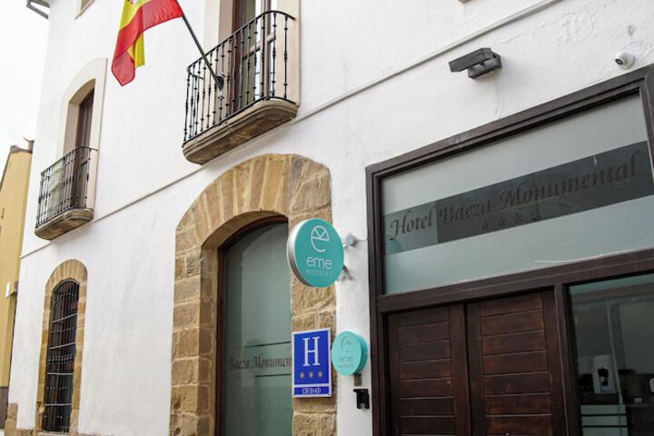 Hotel Baeza Monumental by eme Hoteles