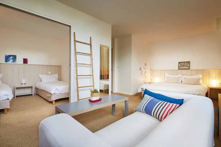 Room 8 of 41