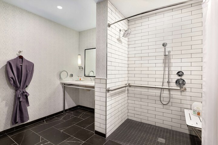 Bathroom shower