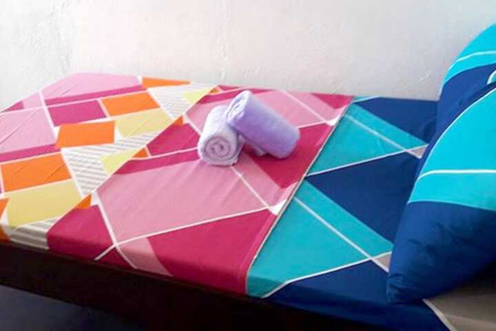 Room 4 of 14