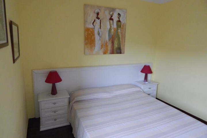 Room 5 of 13