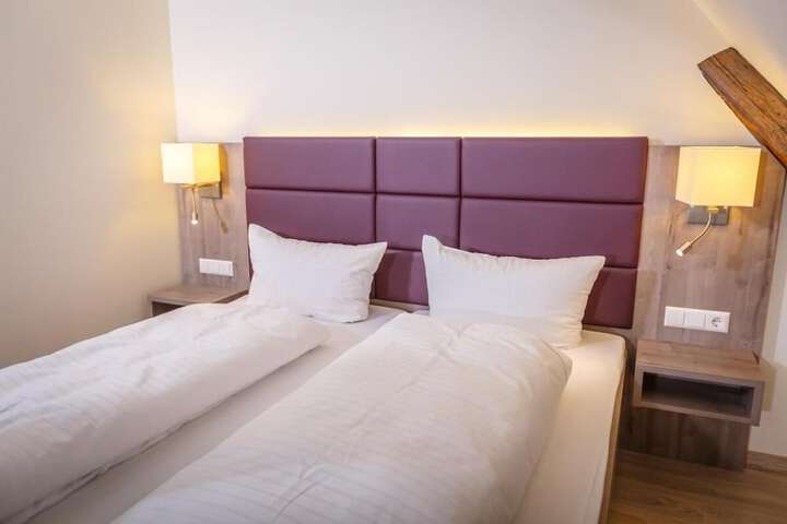 Room 14 of 62