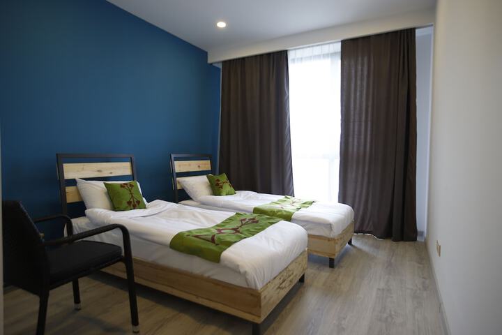 Room 8 of 43