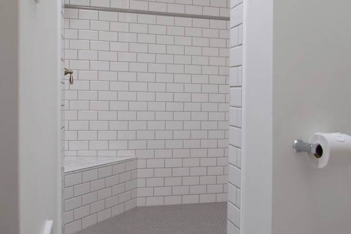 Room 46 of 59