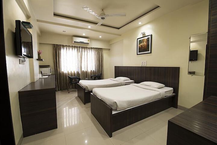 Room 3 of 23