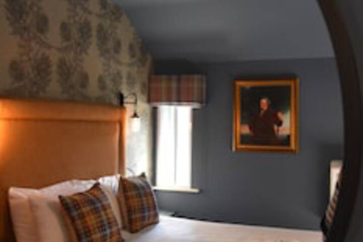 Room 34 of 72