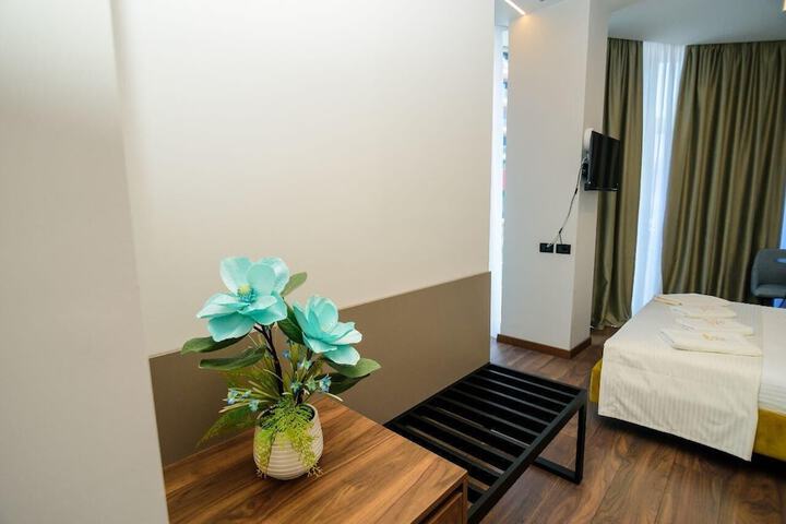 Room 70 of 88
