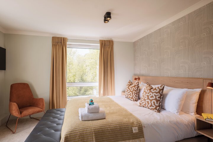 Room 41 of 85