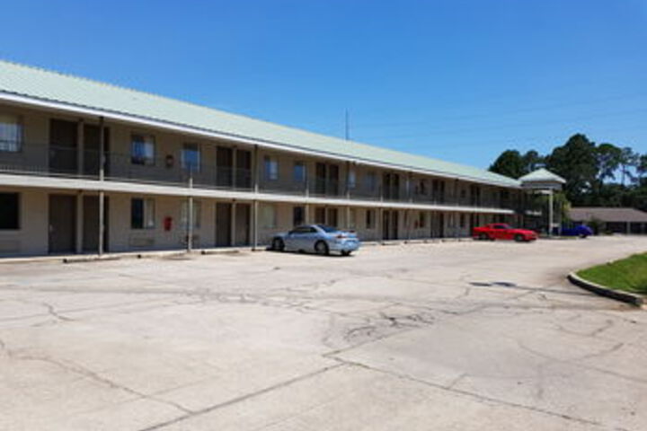 Hotel 7 of 29