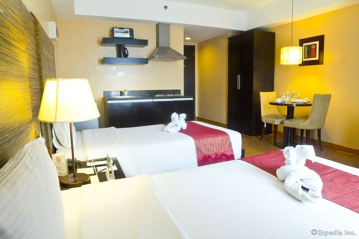 Room 10 of 35