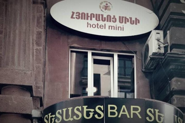 Crown Hotel